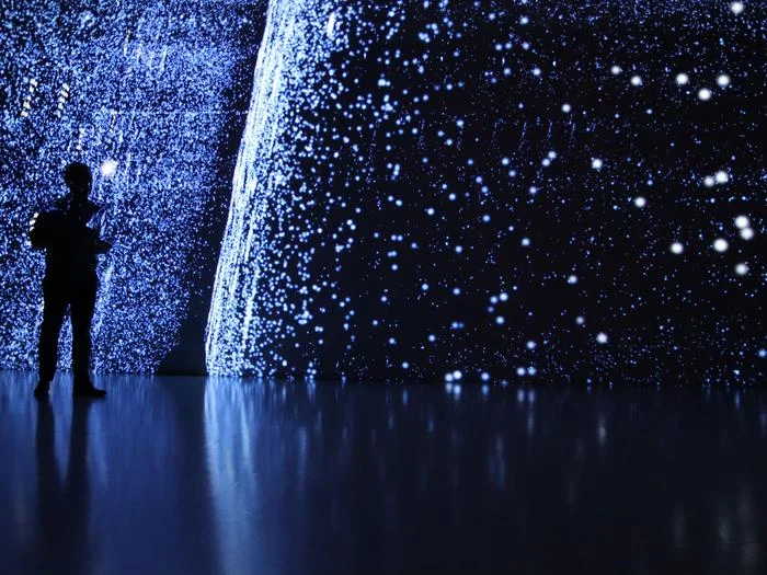 Immersive Architectures for Visual Data Literacy