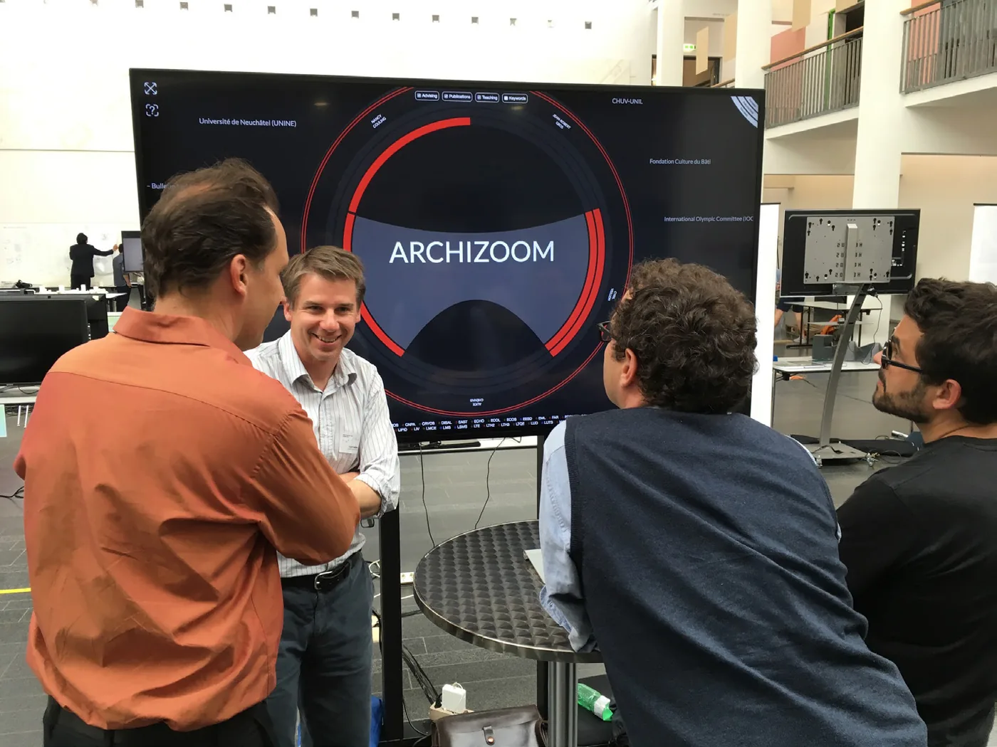 Figure 5. During the ENAC Research Day 2017 a dynamic version of the Affinity Map was presented. Although the size was smaller compared to the previous year, the main concept was always the stimulation of the dialogue in a sort of social design process.
